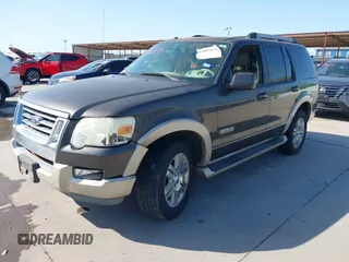 2006 Ford Explorer z VIN 1FMEU64E56UB52663, wystawiony jako IAAI lot #42002830 z przebiegiem 199 847 mil mil oraz . Historia ofert i sprzedaży dostępna na DreamBid. Obrazek 19.
