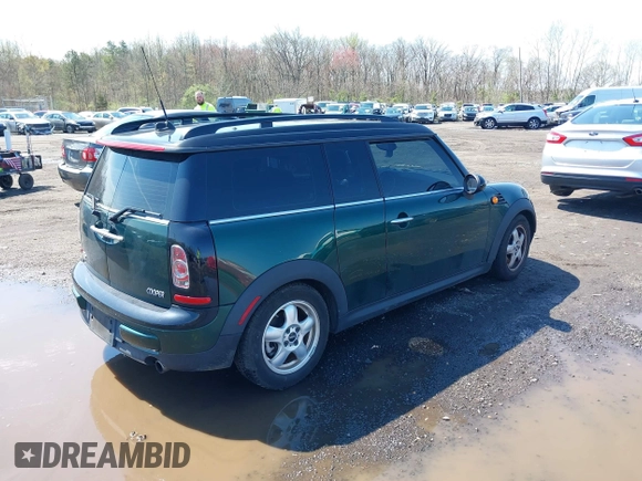2011 MINI Clubman z VIN WMWZF3C57BT187802, wystawiony jako IAAI lot #39206880 z przebiegiem 93 476 mil mil oraz . Historia ofert i sprzedaży dostępna na DreamBid. Obrazek 4.