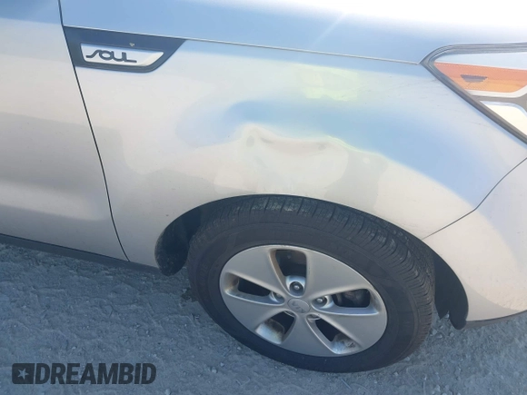 2016 Kia Soul with VIN KNDJN2A26G7868183, listed as a IAAI auction lot 42059503 with 115,560 mi miles. Bid and sale history available at carsss.com. Image 6.