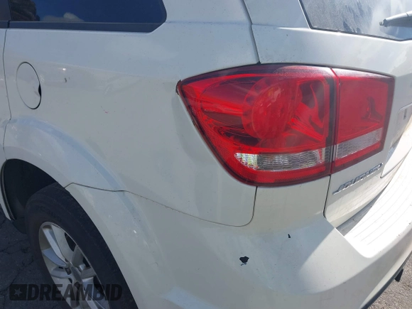 2014 Dodge Journey SXT with VIN 3C4PDCBG5ET126637, listed as a IAAI auction lot 41499125 with 165,107 mi miles. Bid and sale history available at carsss.com. Image 12.