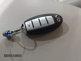 2015 Infiniti Q50 z VIN JN1BV7ARXFM409367, wystawiony jako IAAI lot #41912056 z przebiegiem 126 382 mil mil oraz . Historia ofert i sprzedaży dostępna na DreamBid. Obrazek 11.