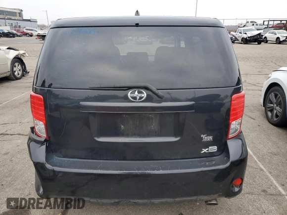 2014 Scion xB z VIN JTLZE4FE7EJ049074, wystawiony jako Copart lot #85734414 z przebiegiem 102 358 mil mil oraz Szkoda całkowita • Salvage title. Historia ofert i sprzedaży dostępna na DreamBid. Obrazek 6.