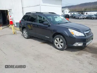 2011 Subaru Outback 2.5i Limited Pwr Moon with VIN 4S4BRCKC8B3398112, listed as a IAAI auction lot 41991085 with 134,327 mi miles. Bid and sale history available at carsss.com. Image 1.