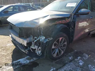 2021 Audi e-tron Premium Plus with VIN WA1LAAGE3MB005876, listed as a IAAI auction lot 41301875 with 37,017 mi miles and . Bid and sale history available at DreamBid. Image 6.