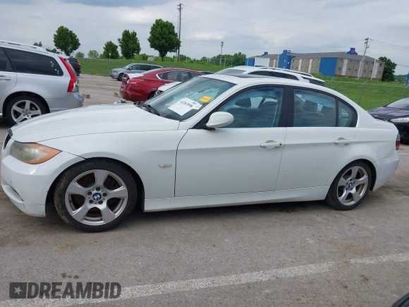 2006 BMW 3 Series 330i z VIN WBAVB33586PS06978, wystawiony jako IAAI lot #42263598 z przebiegiem Nie podano mil oraz . Historia ofert i sprzedaży dostępna na DreamBid. Obrazek 15.