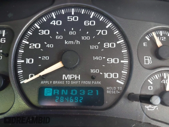 2001 GMC Yukon XL SLT with VIN 3GKEC16TX1G265630, listed as a IAAI auction lot 40869322 with 284,692 mi miles. Bid and sale history available at carsss.com. Image 7.