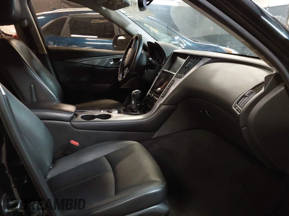 2017 Infiniti Q50 Premium z VIN JN1EV7AR7HM834870, wystawiony jako IAAI lot #42381151 z przebiegiem 89 438 mil mil oraz . Historia ofert i sprzedaży dostępna na DreamBid. Obrazek 5.