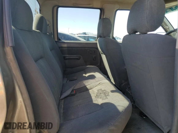 2003 Nissan Frontier SE z VIN 1N6ED29X53C466089, wystawiony jako Copart lot #46733955 z przebiegiem 235 178 mil mil oraz Czysty tytuł • Clean title. Historia ofert i sprzedaży dostępna na DreamBid. Obrazek 10.