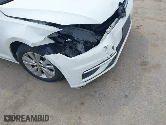 2020 Volkswagen Golf TSI z VIN 3VWG57AU0LM004011, wystawiony jako IAAI lot #41913180 z przebiegiem 111 157 mil mil oraz . Historia ofert i sprzedaży dostępna na DreamBid. Obrazek 6.