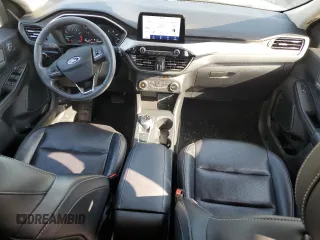 2020 Ford Escape SEL with VIN 1FMCU0H67LUB98952, listed as a Copart auction lot 51833025 with 38,717 mi miles and Salvage Title. Bid and sale history available at carsss.com. Image 8.