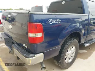 2007 Ford F-150 XLT z VIN 1FTRW14W47KD13710, wystawiony jako IAAI lot #42025634 z przebiegiem 297 307 mil mil oraz . Historia ofert i sprzedaży dostępna na DreamBid. Obrazek 6.