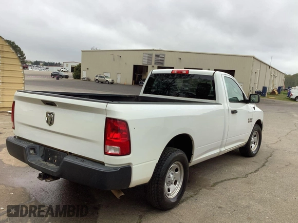 2017 Ram 1500 Tradesman с VIN 3C6JR6DG0HG776907, выставлен на аукционе IAAI как лот 42743426 с пробегом 162 492 миль миль и . История ставок и продаж доступна на DreamBid. Изображение 26.