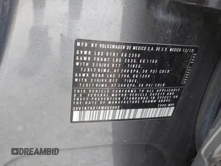 2019 Volkswagen Tiguan S с VIN 3VV1B7AX1KM062009, выставлен на аукционе IAAI как лот 42587119 с пробегом 57 836 миль миль и . История ставок и продаж доступна на DreamBid. Изображение 9.