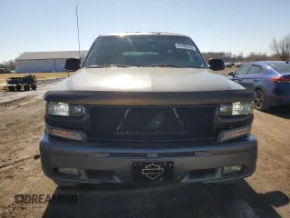 2001 Chevrolet Suburban LT z VIN 3GNFK16T51G104094, wystawiony jako Copart lot #47495315 z przebiegiem 240 554 mil mil oraz Czysty tytuł • Clean title. Historia ofert i sprzedaży dostępna na DreamBid. Obrazek 5.