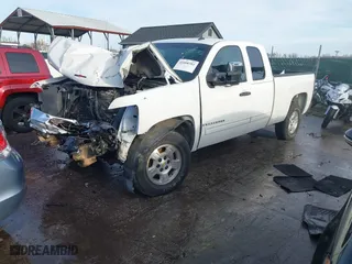 2009 Chevrolet Silverado 1500 LT with VIN 1GCEC29J89Z204669, listed as a IAAI auction lot 41008381 with 142,261 mi miles. Bid and sale history available at carsss.com. Image 19.