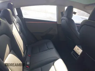 2025 Tesla Model 3 Long Range with VIN 5YJ3E1EA1SF884167, listed as a IAAI auction lot 41976320 with 3,146 mi miles and . Bid and sale history available at DreamBid. Image 8.