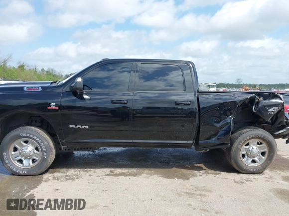 2020 Ram 2500 Big Horn with VIN 3C6UR5DL1LG197678, listed as a IAAI auction lot 41884565 with 128,728 mi miles. Bid and sale history available at carsss.com. Image 15.