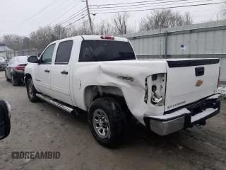 2013 Chevrolet Silverado 1500 LT with VIN 3GCPKSEA3DG292038, listed as a Copart auction lot 44996995 with 139,633 mi miles and Salvage Title. Bid and sale history available at DreamBid. Image 2.