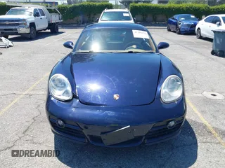 2007 Porsche 718 Cayman z VIN WP0AA29837U762585, wystawiony jako IAAI lot #42201028 z przebiegiem 58 563 mil mil oraz . Historia ofert i sprzedaży dostępna na DreamBid. Obrazek 12.