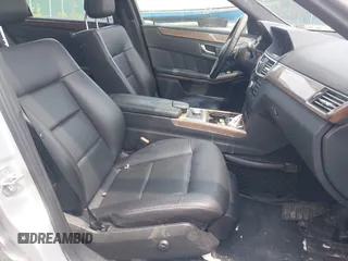 2011 Mercedes-Benz E 350 Luxury с VIN WDDHF8HB5BA467794, выставлен на аукционе IAAI как лот 42487202 с пробегом 228 854 миль миль и . История ставок и продаж доступна на DreamBid. Изображение 5.