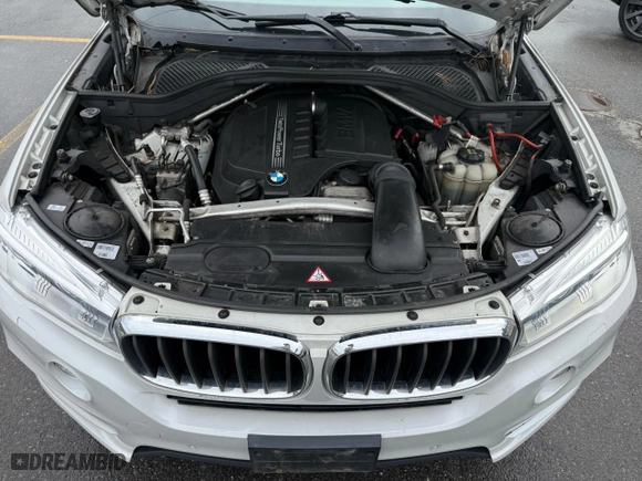 2016 BMW X5 xDrive35i with VIN 5UXKR0C56G0P30283, listed as a Copart auction lot 54527255 with 205,300 mi miles and Clean Title. Bid and sale history available at carsss.com. Image 7.