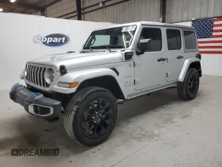 2024 Jeep Wrangler Sahara z VIN 1C4RJXP64RW226978, wystawiony jako Copart lot #58173745 z przebiegiem 31 841 mil mil oraz Czysty tytuł • Clean title. Historia ofert i sprzedaży dostępna na DreamBid. Obrazek 1.