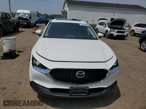 2021 Mazda CX-30 Preferred with VIN 3MVDMACLXMM215839, listed as a Copart auction lot 60664625 with 27,177 mi miles and Non repairable. Bid and sale history available at DreamBid. Image 5.