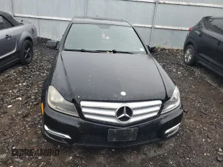 2012 Mercedes-Benz C 250 Sport z VIN WDDGF4HB0CR209206, wystawiony jako Copart lot #56493865 z przebiegiem 98 888 mil mil oraz Szkoda całkowita • Salvage title. Historia ofert i sprzedaży dostępna na DreamBid. Obrazek 5.