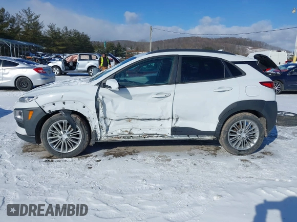 2020 Hyundai Kona SEL Plus with VIN KM8K62AA8LU426019, listed as a IAAI auction lot 41574608 with 61,264 mi miles. Bid and sale history available at carsss.com. Image 15.