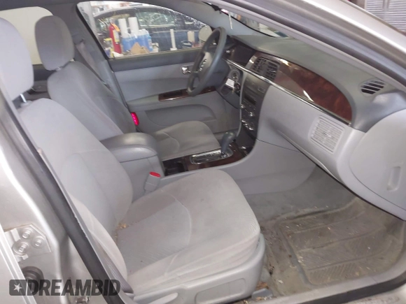 2007 Buick LaCrosse CX with VIN 2G4WC582071212332, listed as a IAAI auction lot 42188992 with 158,945 mi miles and . Bid and sale history available at DreamBid. Image 5.