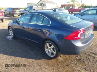 2013 Volvo S60 T5 with VIN YV1612FH3D2189120, listed as a IAAI auction lot 41971644 with 63,423 mi miles. Bid and sale history available at carsss.com. Image 3.