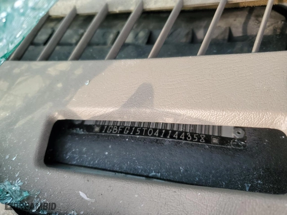 2004 Chevrolet Express Passenger with VIN 1GBFG15T041144358, listed as a Copart auction lot 45413355 with 0 mi miles and Salvage Title. Bid and sale history available at carsss.com. Image 13.