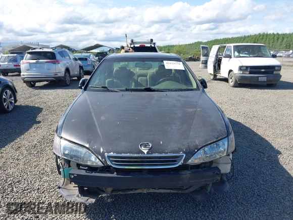 2001 Lexus ES 300 with VIN JT8BF28G010316809, listed as a IAAI auction lot 42175771 with 235,150 mi miles and . Bid and sale history available at carsss.com. Image 6.
