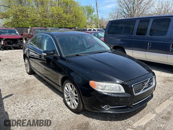 2007 Volvo S80 V8 with VIN YV1AH852471023365, listed as a IAAI auction lot 42123601 with 181,428 mi miles. Bid and sale history available at carsss.com. Image 1.