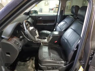 2011 Ford Flex SEL z VIN 2FMHK6CC9BBD13809, wystawiony jako Copart lot #60803244 z przebiegiem 168 183 mil mil oraz Szkoda całkowita • Salvage title. Historia ofert i sprzedaży dostępna na DreamBid. Obrazek 7.