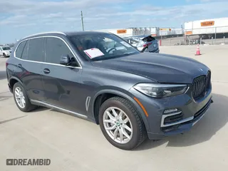 2020 BMW X5 sDrive40i with VIN 5UXCR4C06L9D71865, listed as a IAAI auction lot 38495535 with 36,761 mi miles. Bid and sale history available at carsss.com. Image 1.