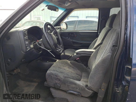 2002 GMC Sonoma SLS with VIN 1GTDT13W42K198720, listed as a Copart auction lot 59402374 with 106,175 mi miles and Salvage Title. Bid and sale history available at carsss.com. Image 7.