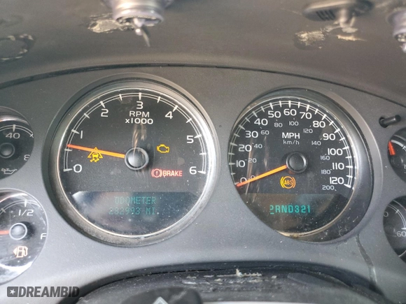 2007 Chevrolet Suburban LT with VIN 3GNFC16J87G107057, listed as a Copart auction lot 68124744 with 282,993 mi miles and Salvage Title. Bid and sale history available at carsss.com. Image 9.