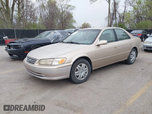 2001 Toyota Camry CE with VIN JT2BG22K410548804, listed as a IAAI auction lot 41820737 with 271,855 mi miles and . Bid and sale history available at DreamBid. Image 2.