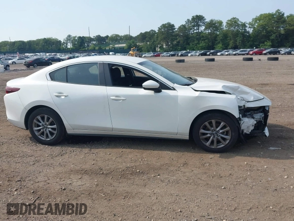 2019 Mazda 3 with VIN 3MZBPABL7KM114298, listed as a IAAI auction lot 42536800 with 53,598 mi miles and . Bid and sale history available at DreamBid. Image 13.