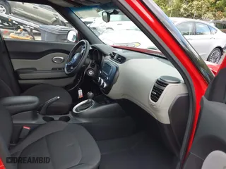 2019 Kia Soul with VIN KNDJN2A25K7660742, listed as a IAAI auction lot 41984920 with 49,695 mi miles. Bid and sale history available at carsss.com. Image 5.