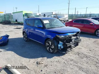 2023 Kia Soul GT-Line with VIN KNDJ53AU3P7208352, listed as a IAAI auction lot 40664100 with 7,484 mi miles. Bid and sale history available at carsss.com. Image 1.