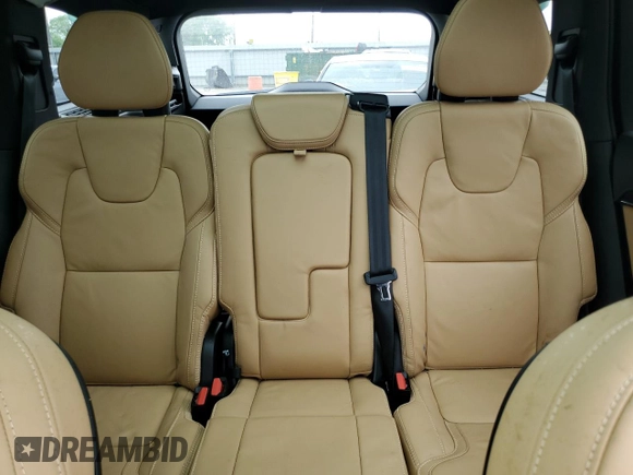 2025 Volvo XC90 Plug-In Hybrid Ultra z VIN YV4H60PF3S1312691, wystawiony jako Copart lot #51518005 z przebiegiem Nie podano mil oraz Szkoda całkowita • Salvage title. Historia ofert i sprzedaży dostępna na DreamBid. Obrazek 10.