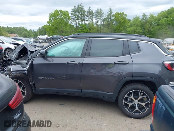 2024 Jeep Compass Limited with VIN 3C4NJDCN1RT174161, listed as a IAAI auction lot 42291929 with 2,895 mi miles and . Bid and sale history available at DreamBid. Image 14.