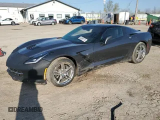 2017 Chevrolet Corvette 2LT z VIN 1G1YD2D79H5120543, wystawiony jako Copart lot #52300175 z przebiegiem 34 812 mil mil oraz Czysty tytuł • Clean title. Historia ofert i sprzedaży dostępna na DreamBid. Obrazek 1.