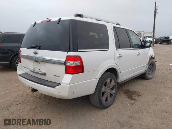 2016 Ford Expedition Platinum with VIN 1FMJU1LT2GEF07320, listed as a IAAI auction lot 41559416 with 203,441 mi miles. Bid and sale history available at carsss.com. Image 4.
