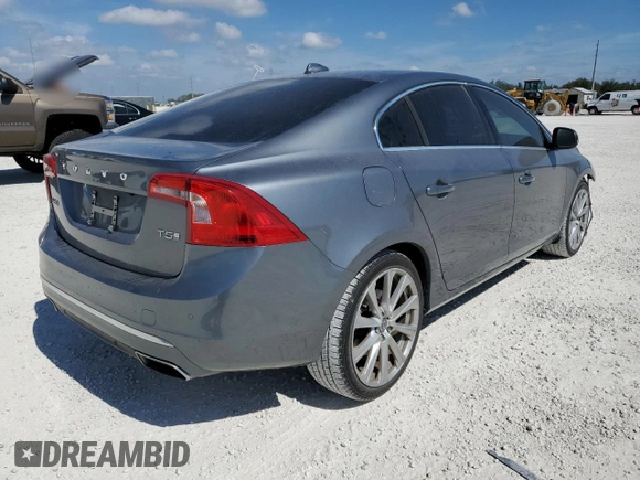 2017 Volvo S60 Inscription with VIN LYV402HK2HB195004, listed as a Copart auction lot 41542193 with 32,633 mi miles. Bid and sale history available at carsss.com. Image 3.