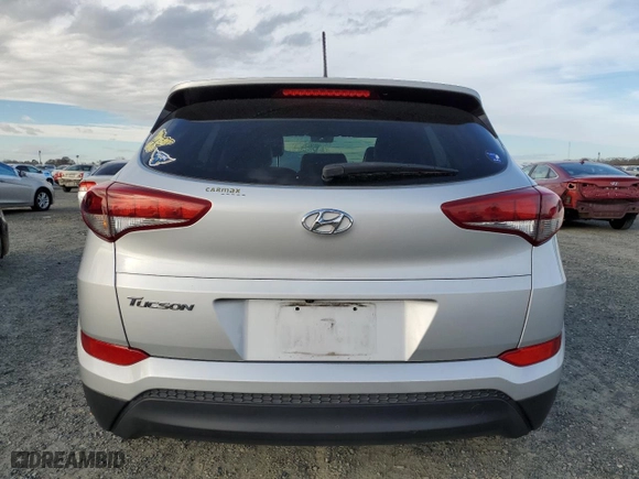 2017 Hyundai Tucson SE Plus with VIN KM8J33A4XHU270240, listed as a Copart auction lot 46735805 with 116,780 mi miles and Salvage Title. Bid and sale history available at carsss.com. Image 6.