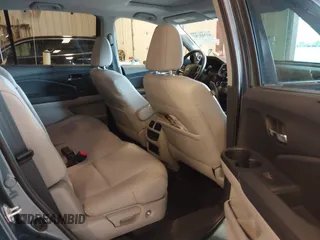 2021 Honda Pilot EX-L z VIN 5FNYF6H54MB082455, wystawiony jako IAAI lot #42343787 z przebiegiem 25 954 mil mil oraz . Historia ofert i sprzedaży dostępna na DreamBid. Obrazek 8.