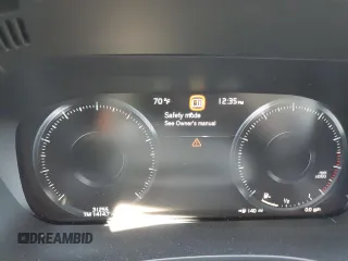 2021 Volvo XC60 Inscription с VIN YV4102DL0M1784035, выставлен на аукционе Copart как лот 48709295 с пробегом 31 255 миль миль и Списание • Salvage title. История ставок и продаж доступна на DreamBid. Изображение 9.